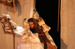 Une Antigone de papier 29 * 5184 x 3456 * (5.86MB)